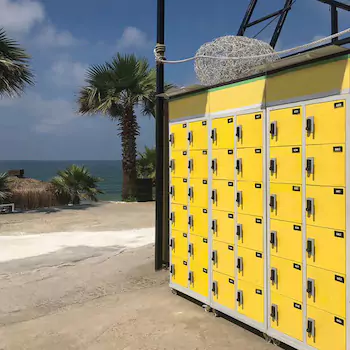 kutu_beach_lockers3